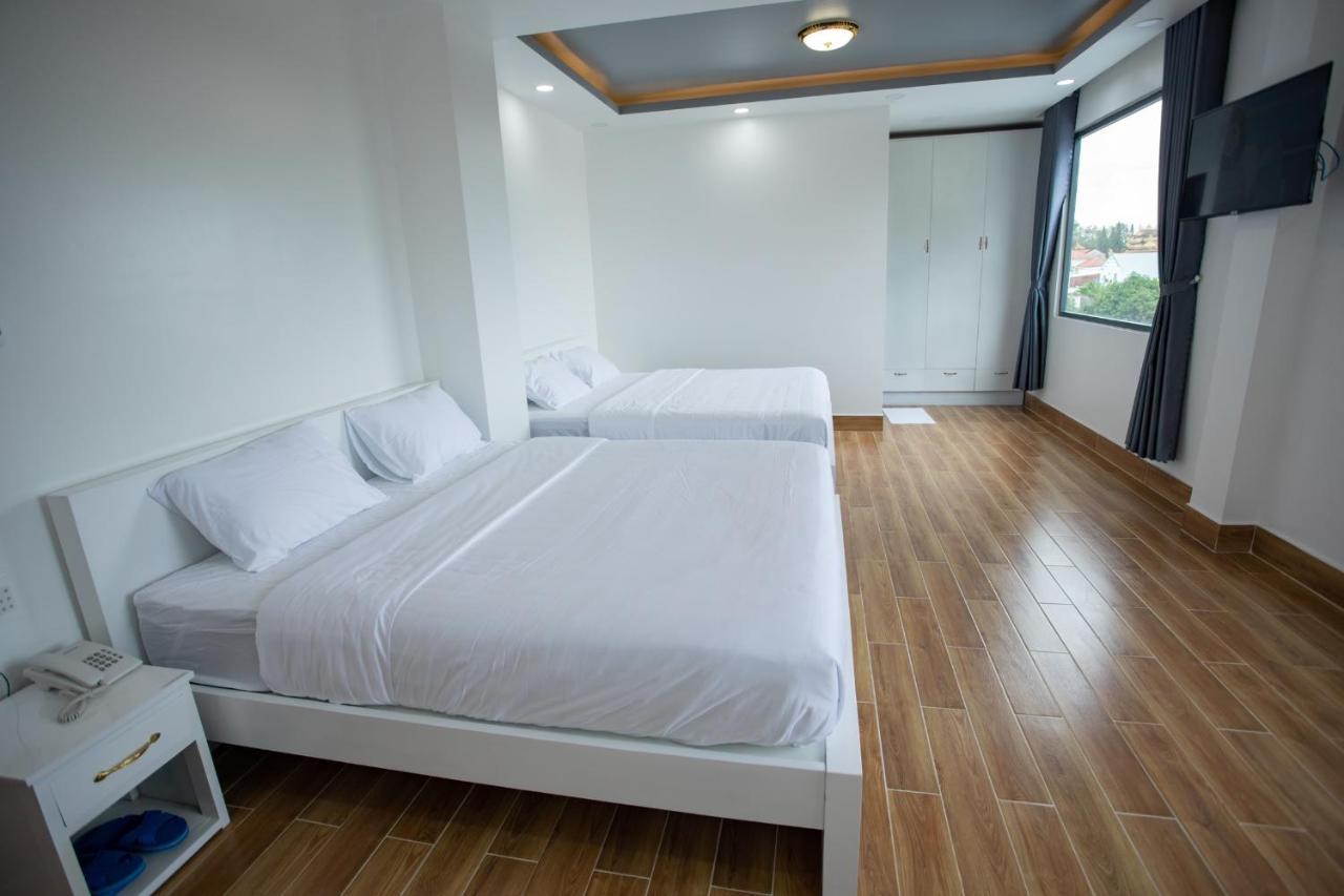 Aoc Hotel Cao Lãnh Buitenkant foto